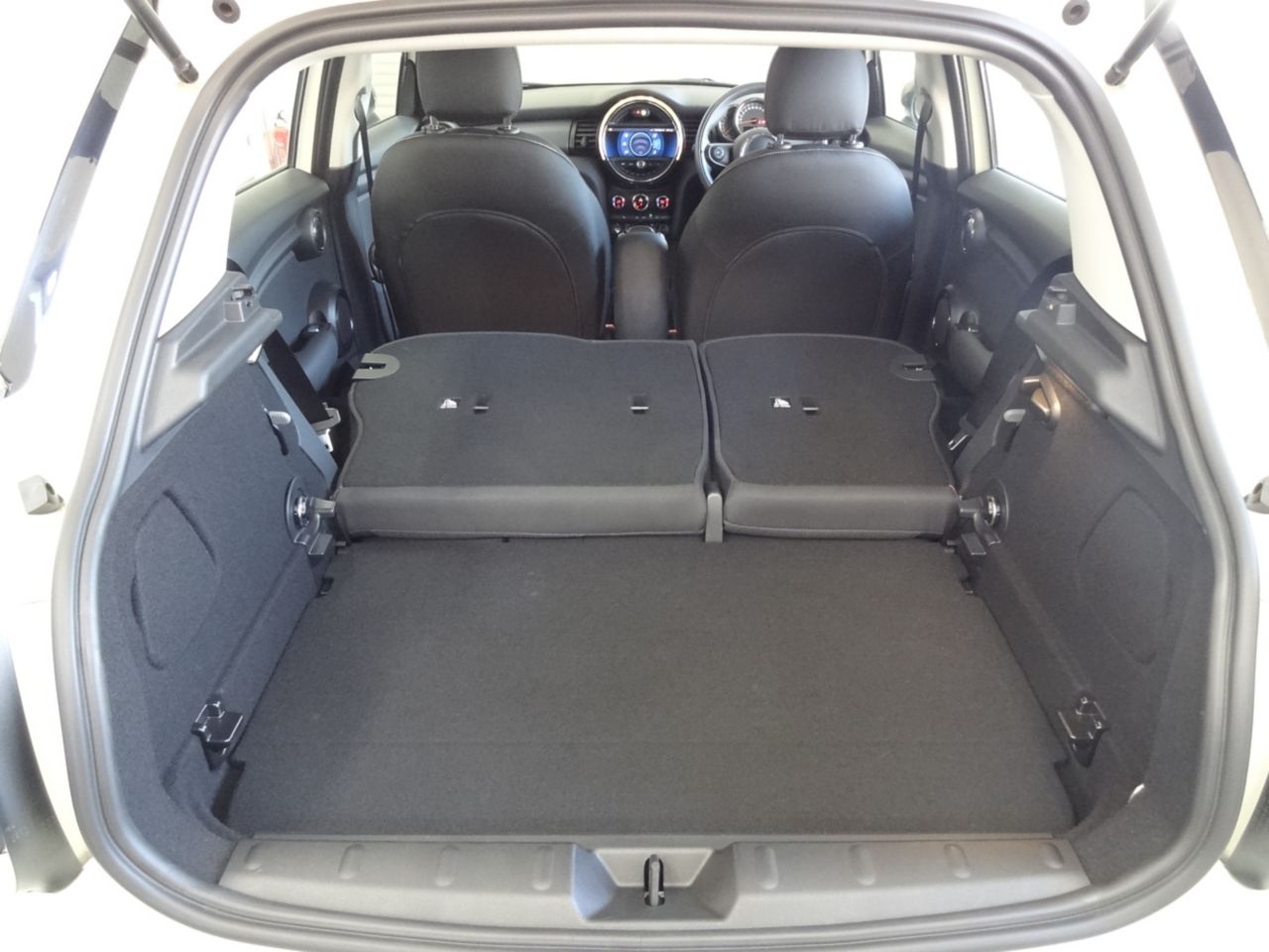 F55 MINI Cooper 5-Door Hatch LCI