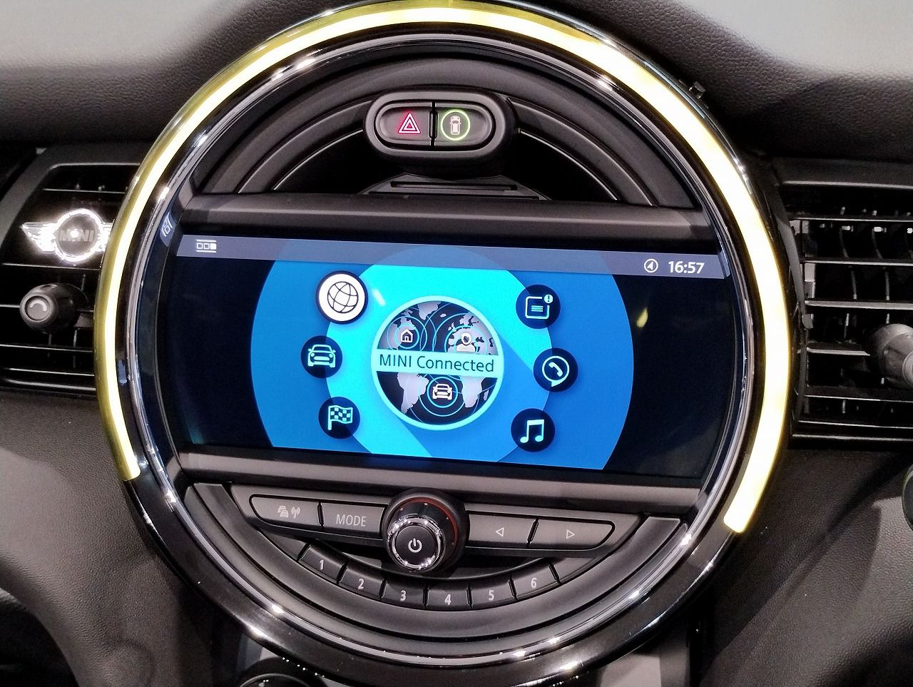 F57 MINI Cooper Convertible LCI