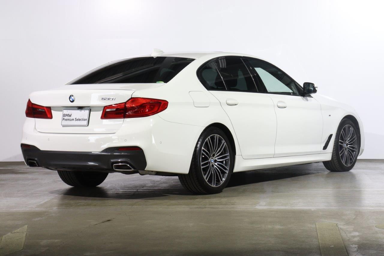 530i Sedan