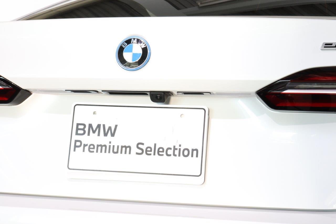 BMW i5 eDrive40 Sedan RHD
