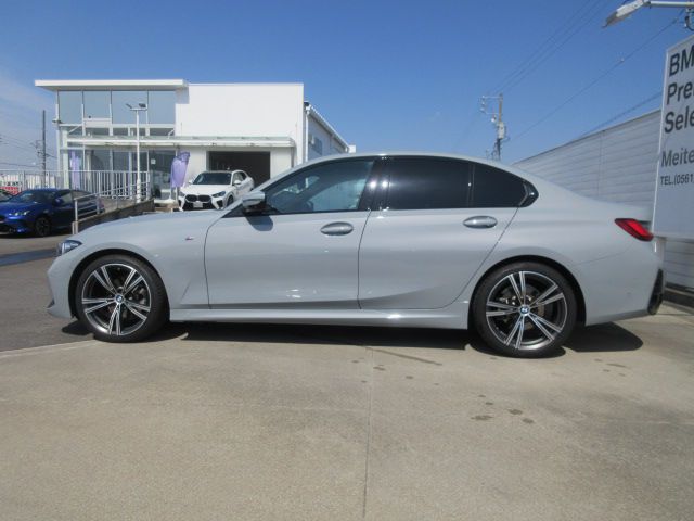 320d xDrive Berline RHD