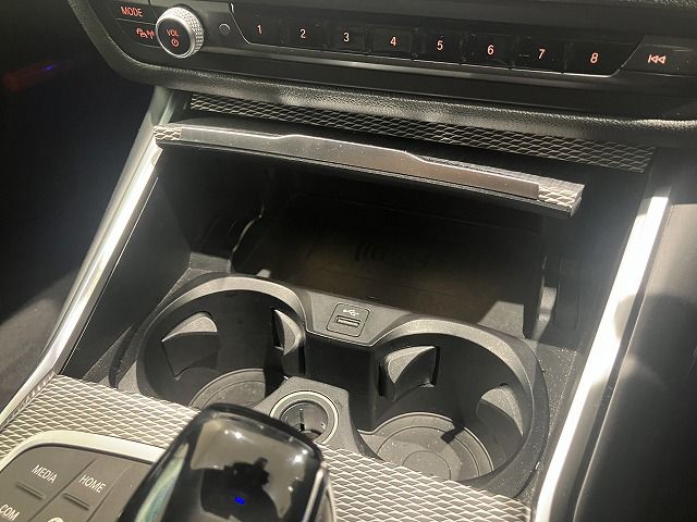 G20 320i Saloon RHD TU