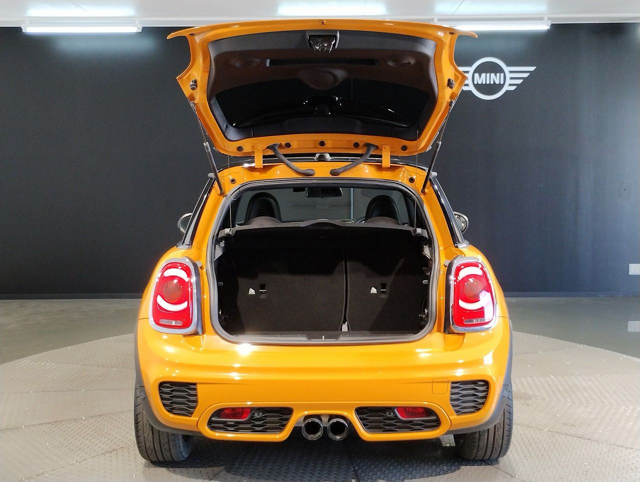 F56 MINI JOHN COOPER WORKS