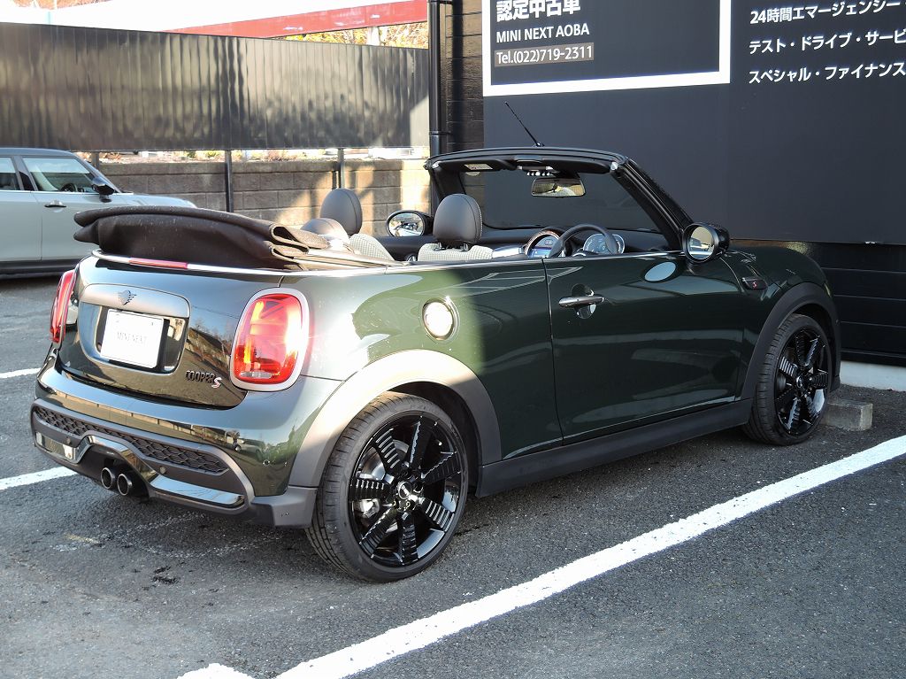 MINI Cooper S Convertible RHD