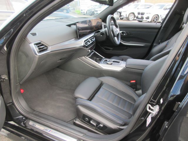 320d xDrive Berline RHD