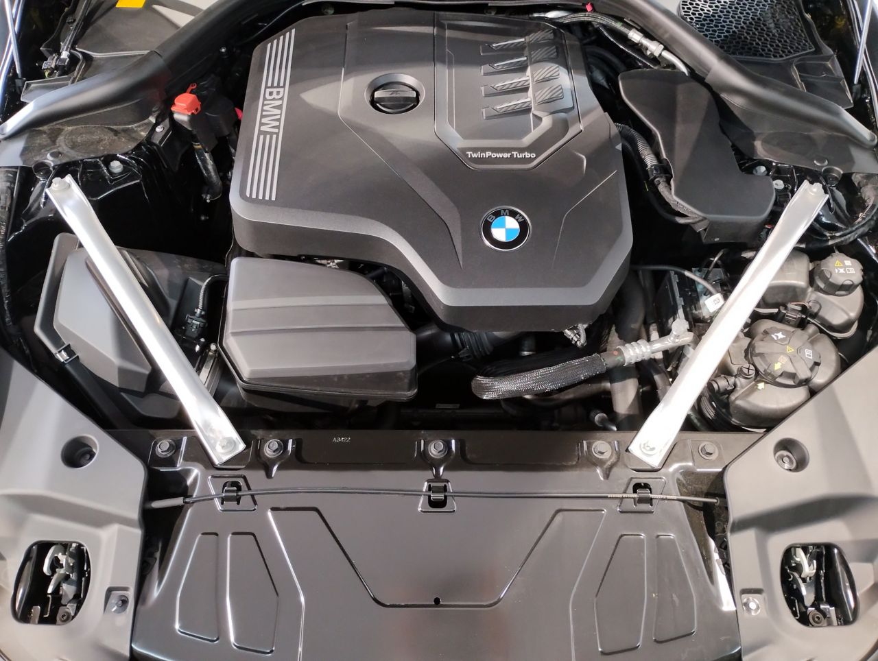 G29 z4 sDrive20i RHD