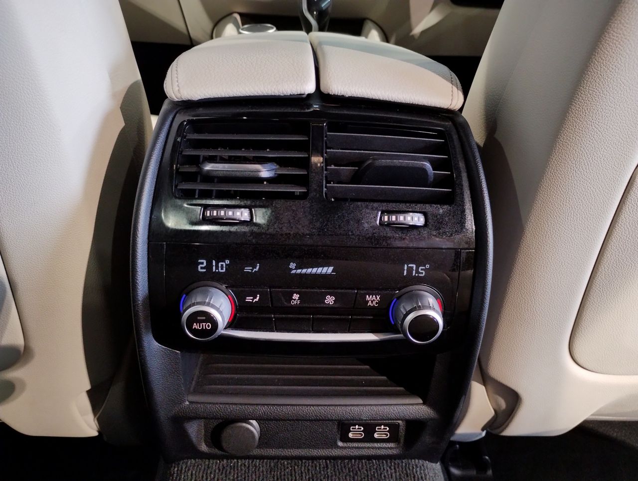 520d xDrive Sedan RHD