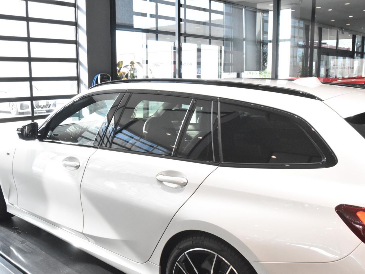 G21 M340i xDrive Touring LCI RHD
