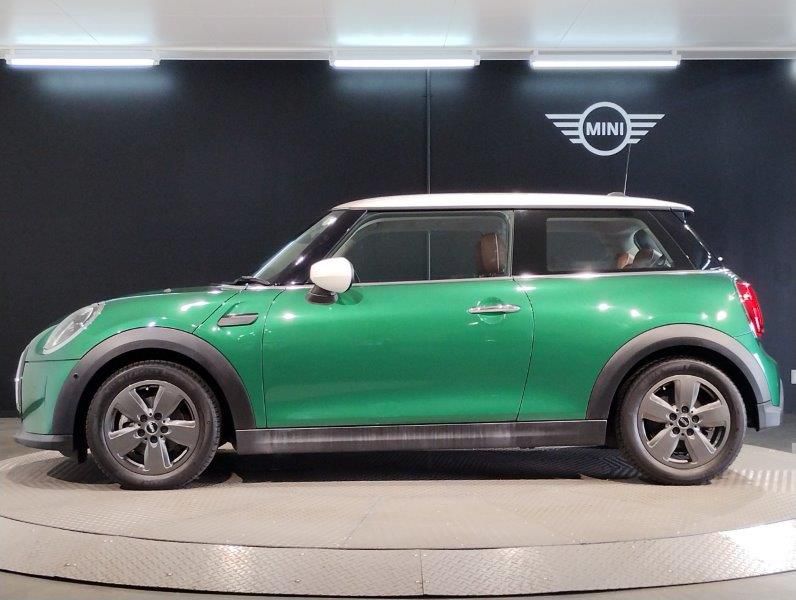 MINI Cooper F56 RHD