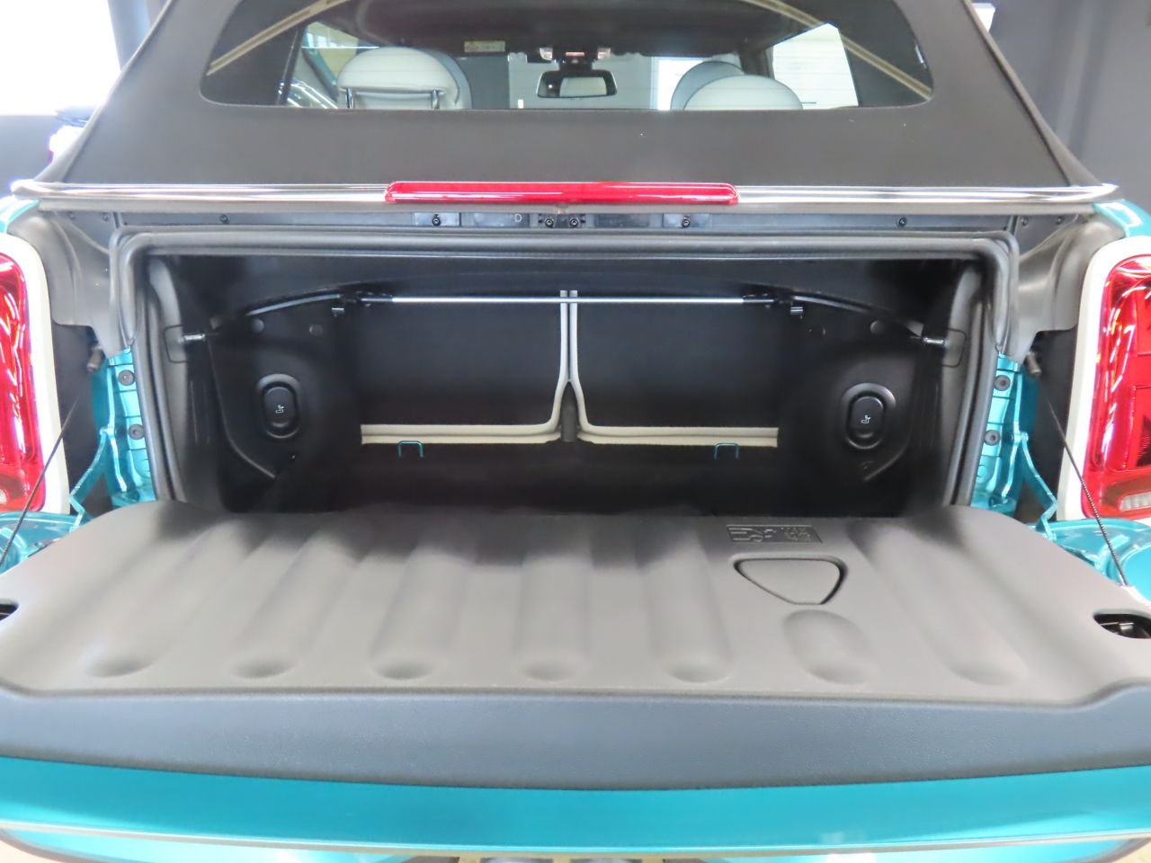 MINI Cooper S Convertible RHD