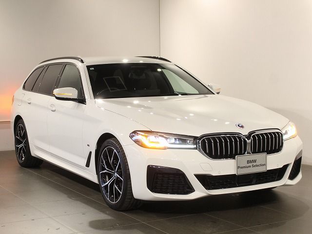 520d xDrive Touring RHD