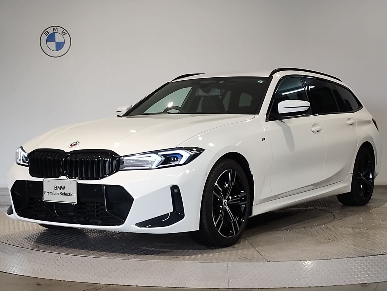 320d xDrive Touring M Sport | 320 | 3シリーズ | BMW | 車両 | IUCP JP BMW Website