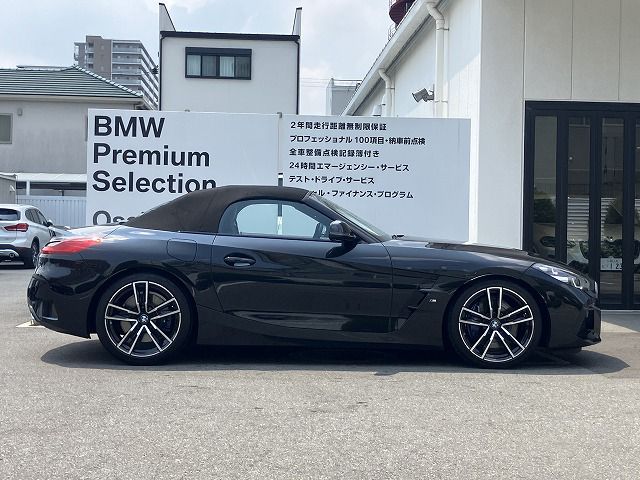 G29 z4 sDrive20i RHD