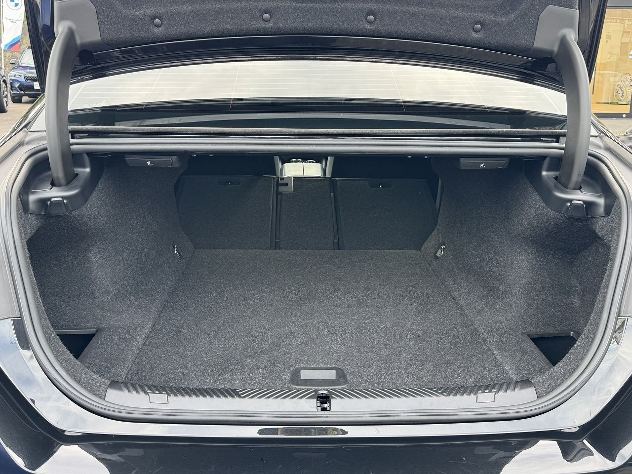 BMW i5 eDrive40 Sedan RHD