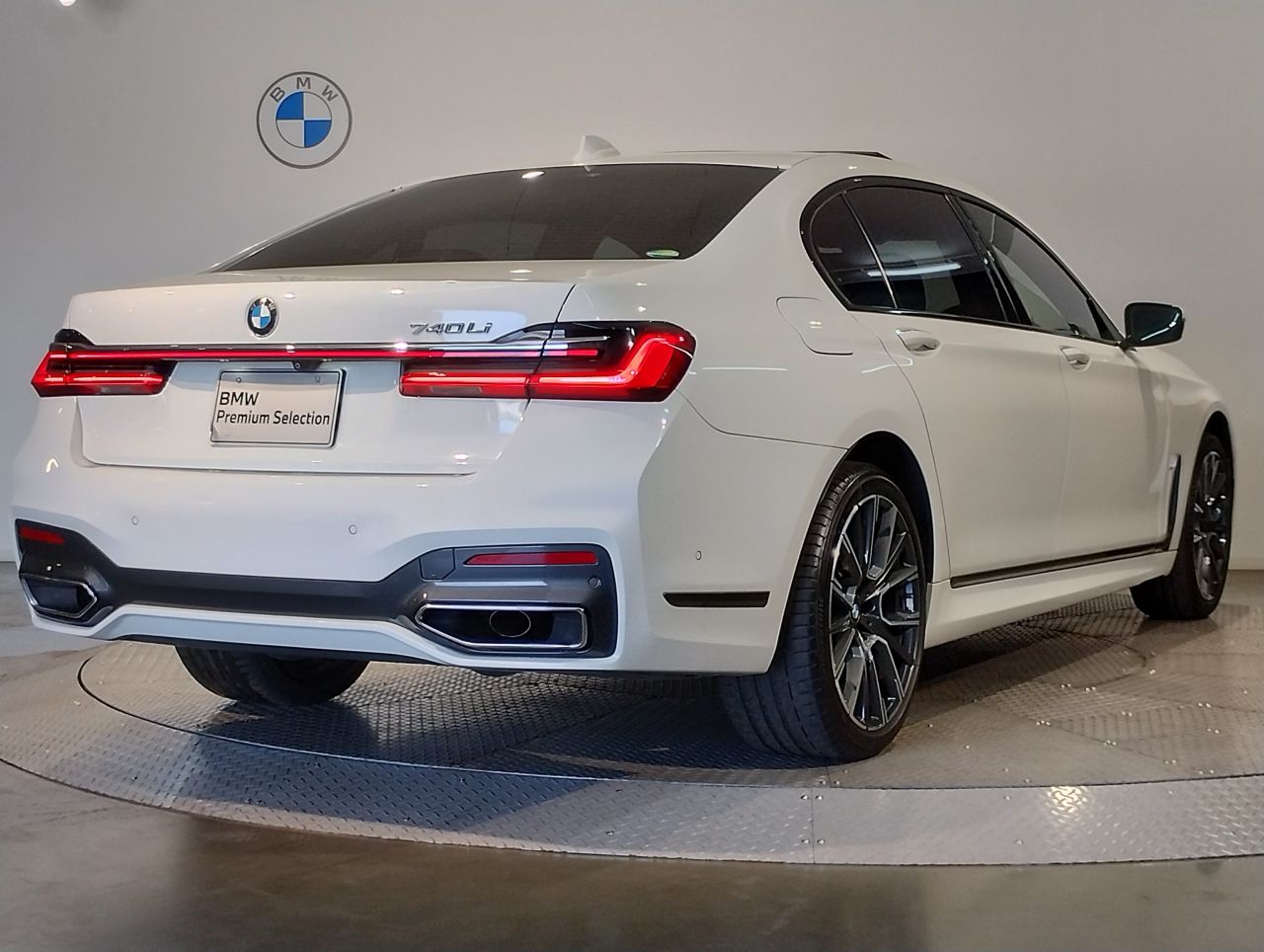 G12 740Li Saloon LCI