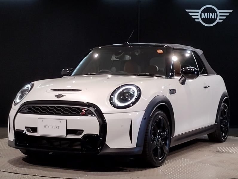 MINI Cooper S Convertible RHD