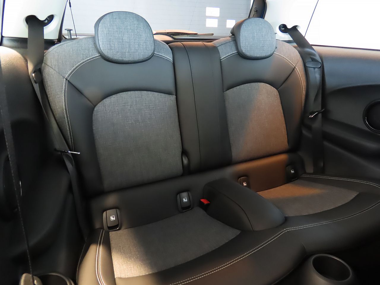 MINI Cooper F56 RHD