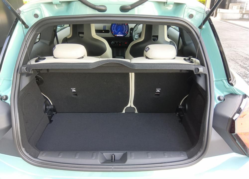 F66 MINI Cooper C 3Dr