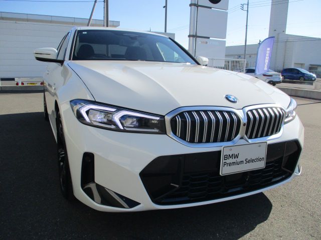 320d xDrive Berline RHD