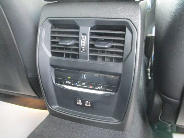 320d xDrive Berline RHD