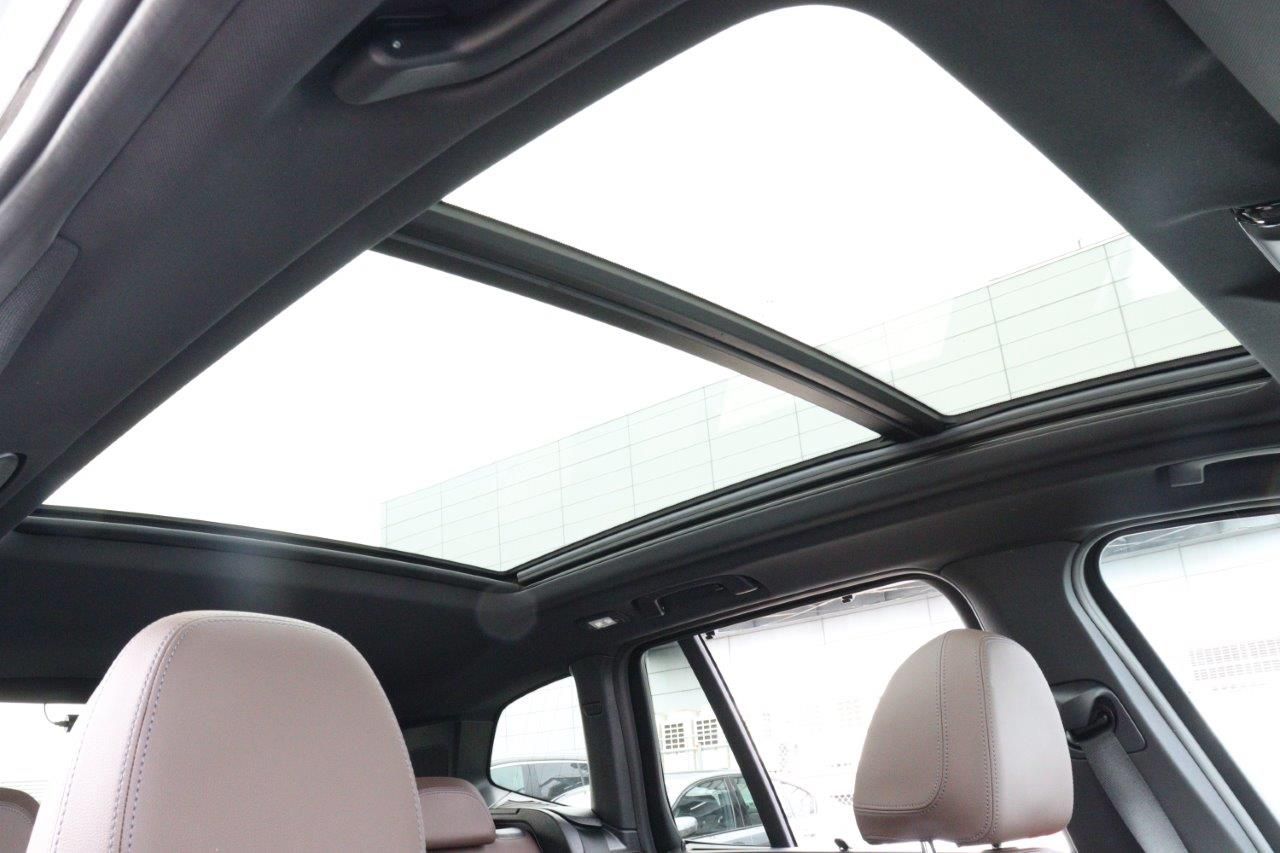 G01 X3 M40i RHD LCI ZA