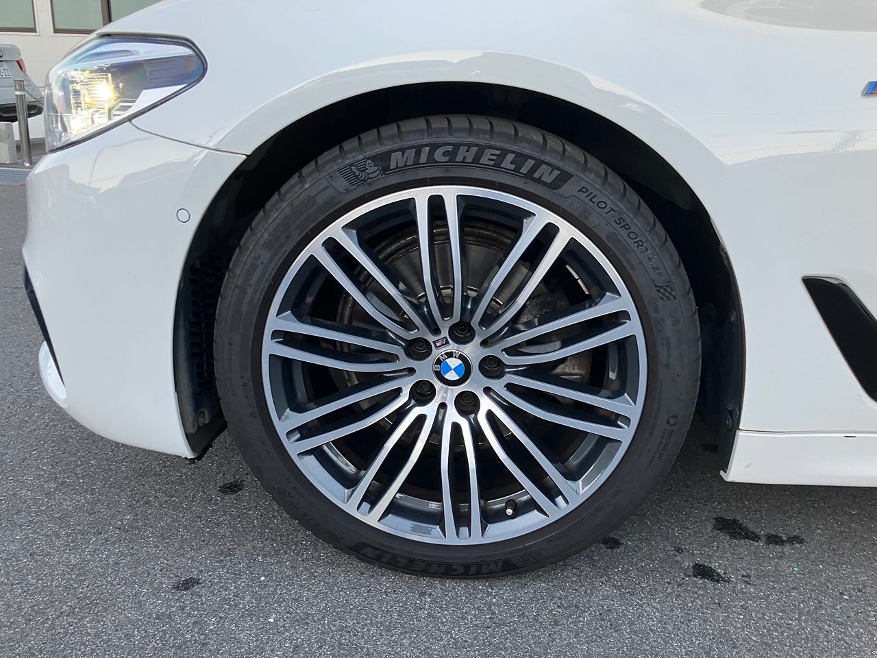 G30 520i SE Saloon B48 2.0i TU