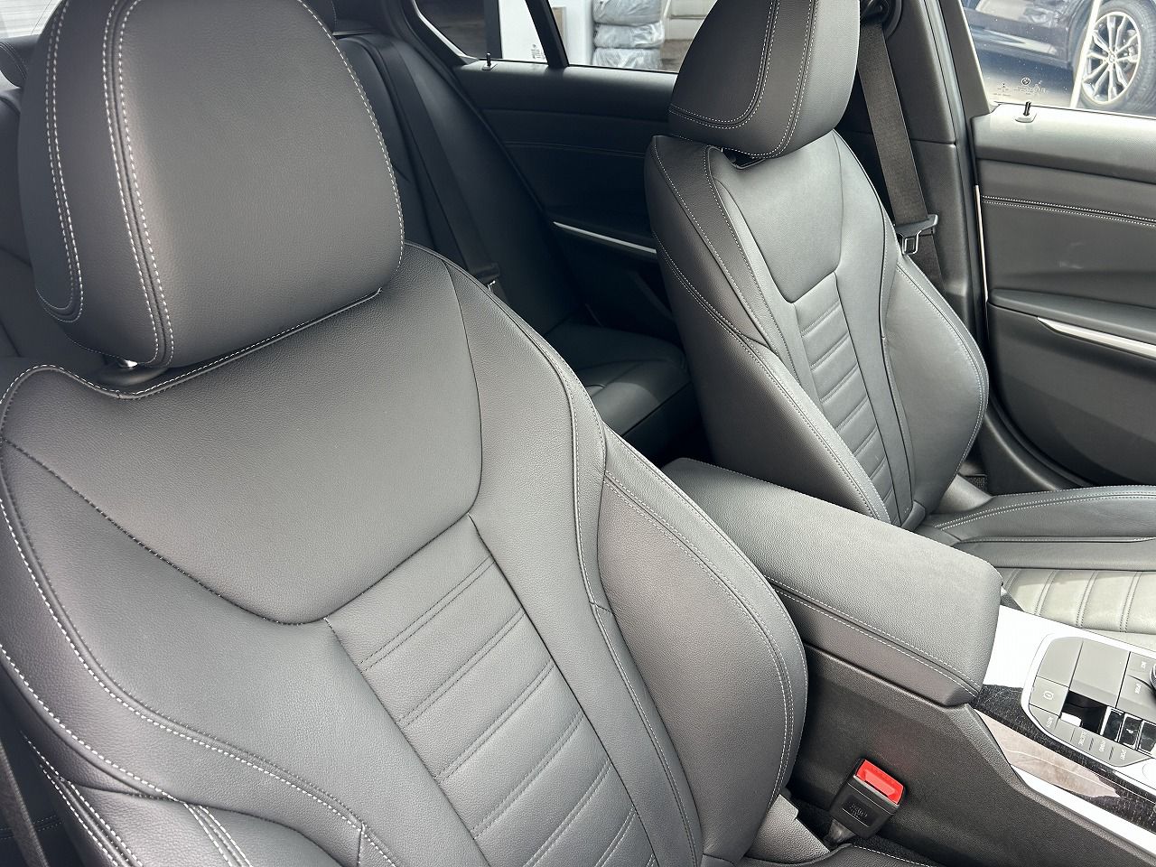 G20 330e Saloon LCI RHD MX
