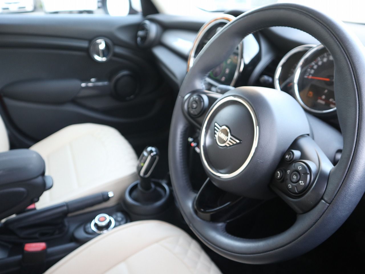 F55 MINI Cooper 5-Door Hatch LCI