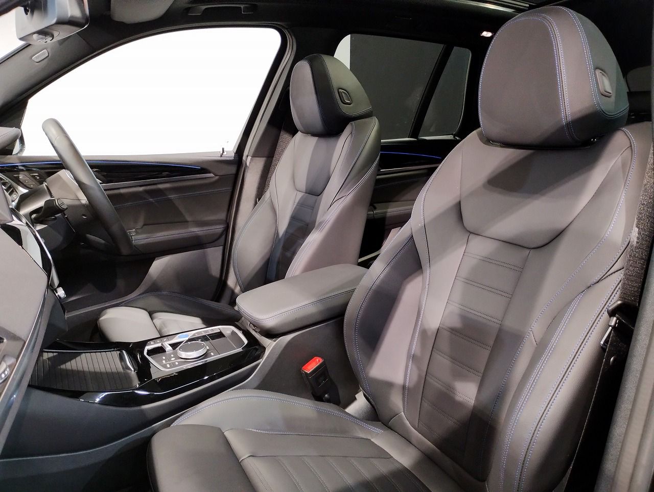 G08 iX3 BEV RHD