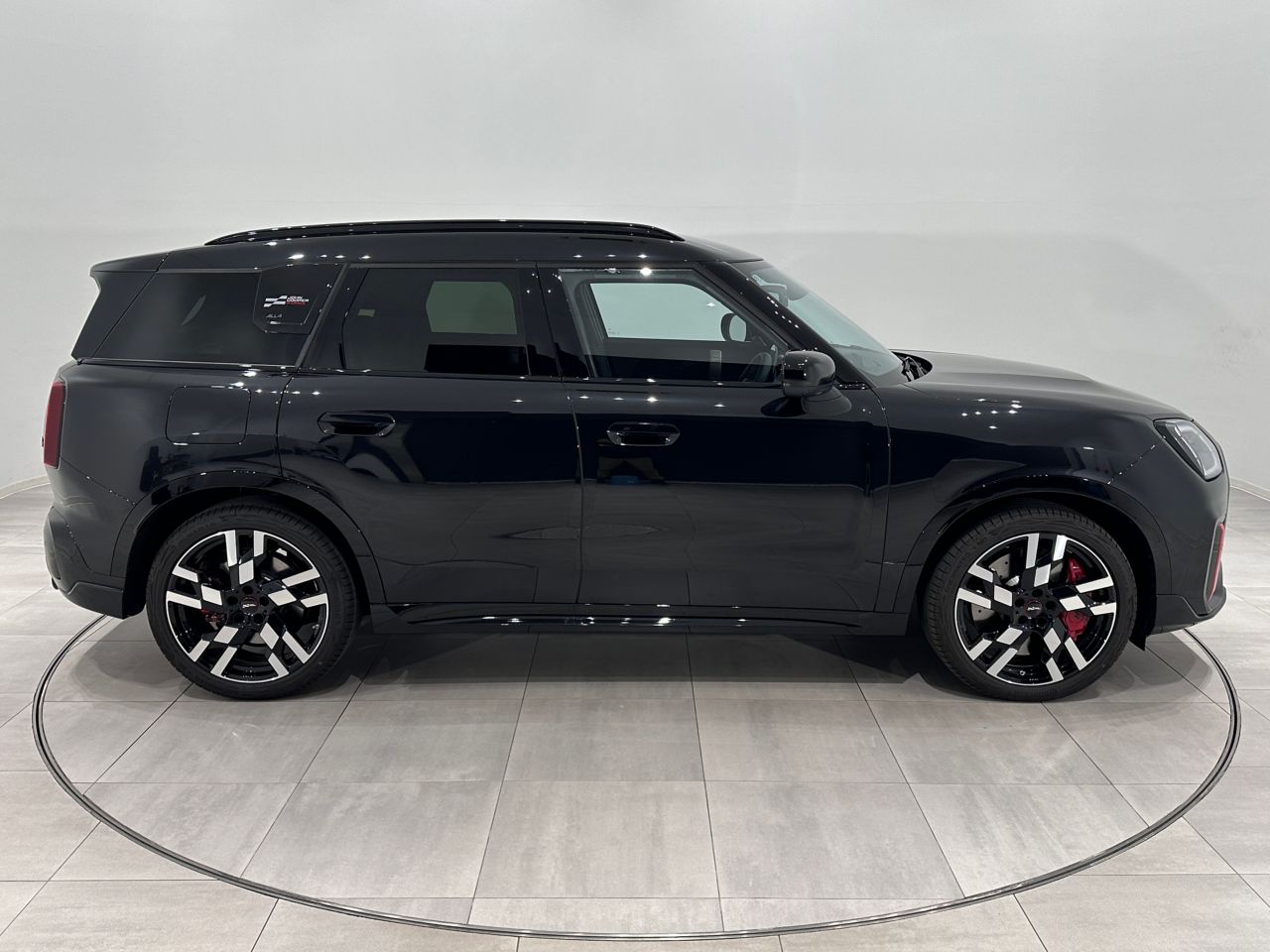 U25 MINI John Cooper Works Countryman ALL4