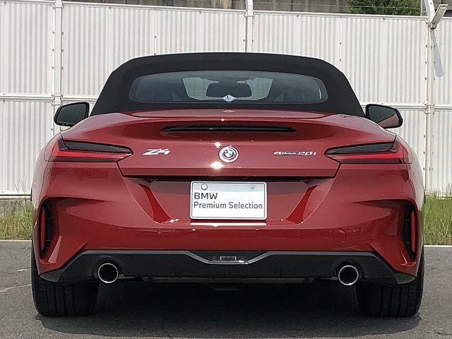 G29 z4 sDrive20i RHD