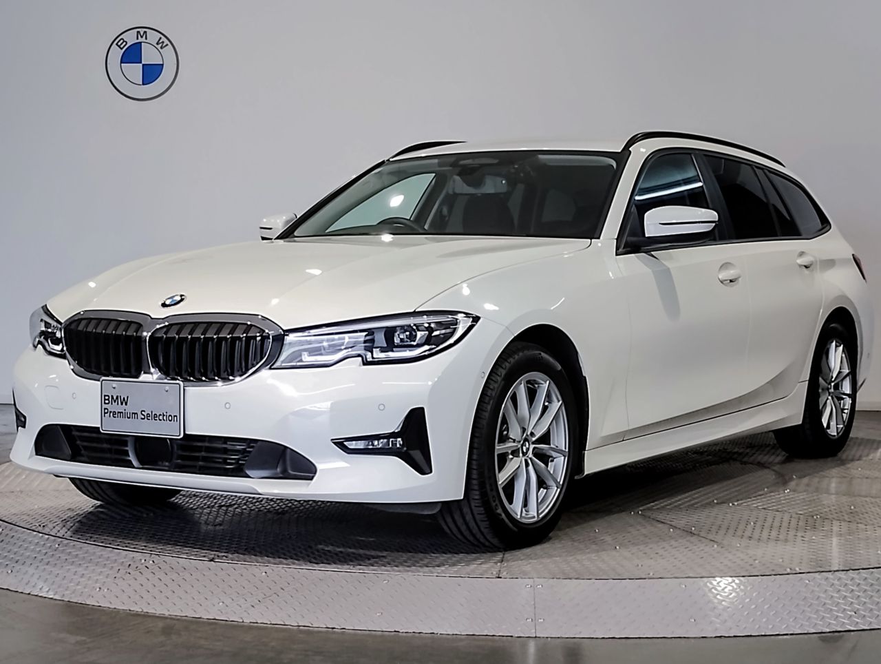 318i Touring