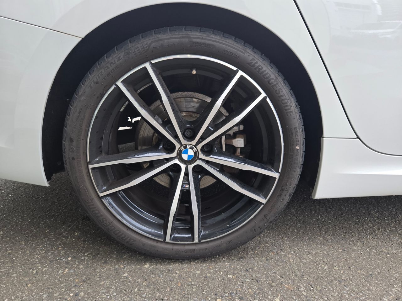 G20 320d xDrive RHD Saloon
