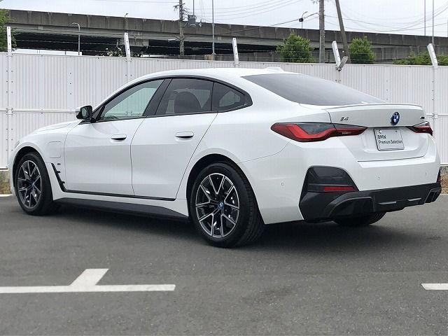 G26 i4 eDrive40 RHD