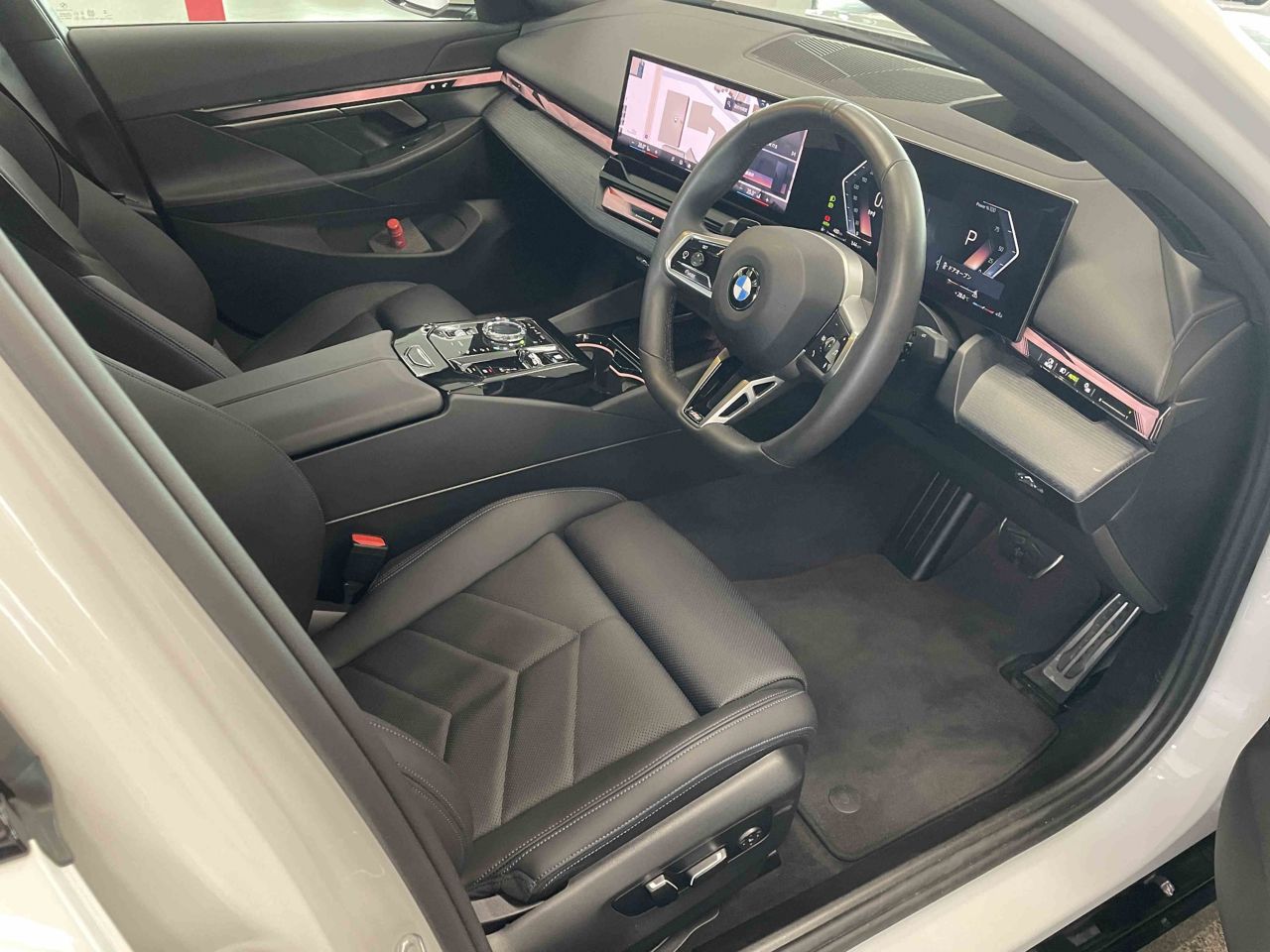 520i Sedan RHD