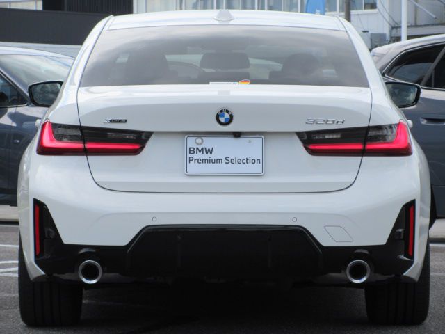 320d xDrive Berline RHD