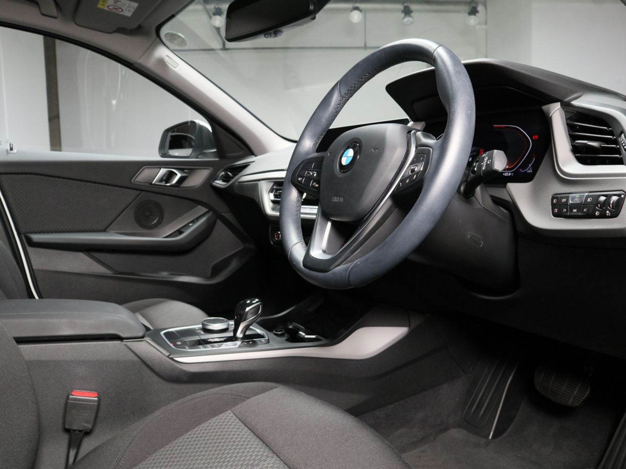 F40 118d Sports Hatch 5-door B47 2.0d