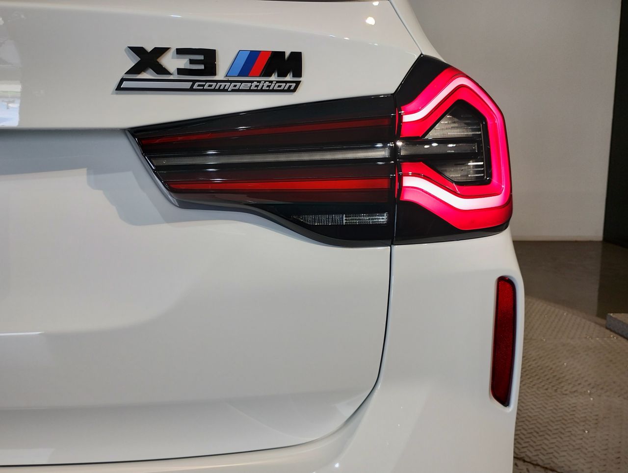 F97 X3 M RHD LCI