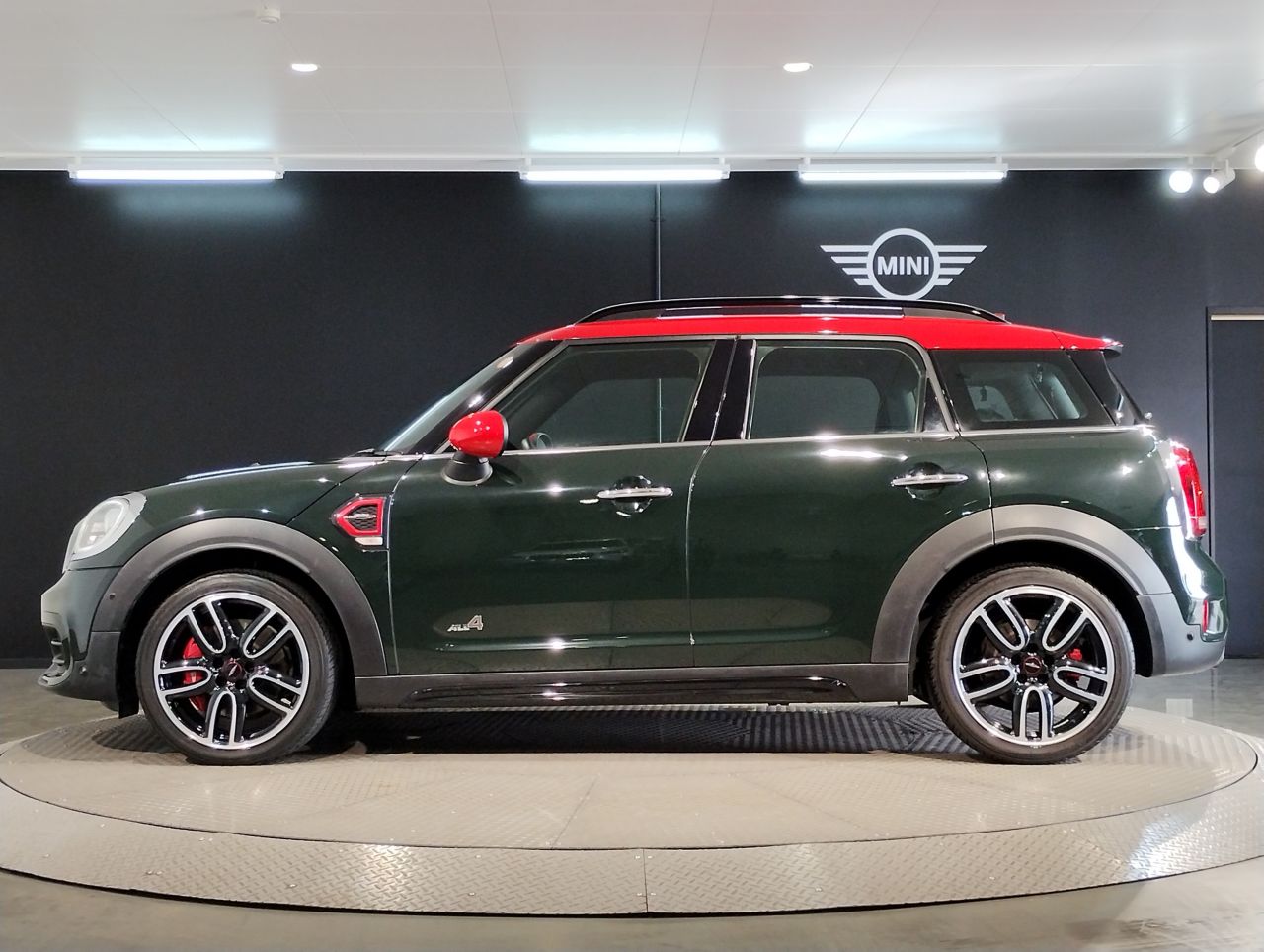 MINI CROSSOVER JCW