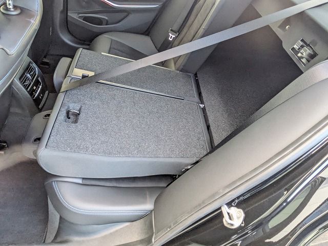 320d xDrive Berline RHD