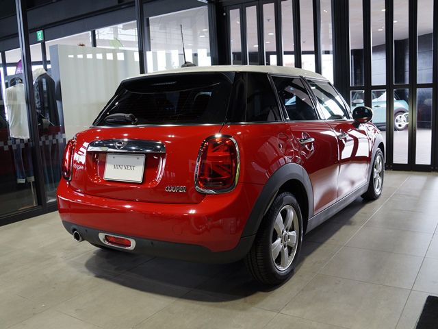 F55 MINI Cooper 5-Door Hatch LCI