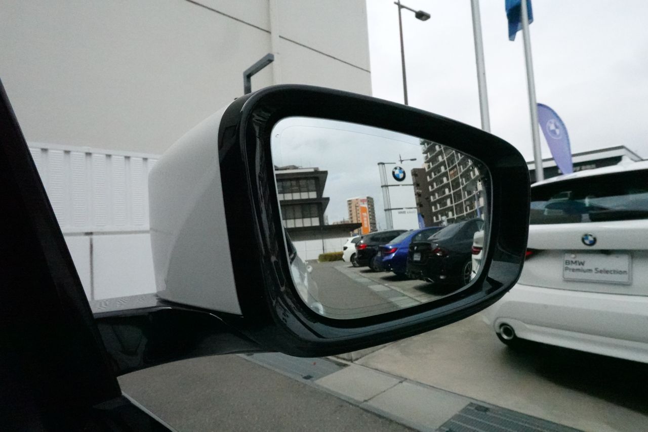 320d xDrive Berline RHD
