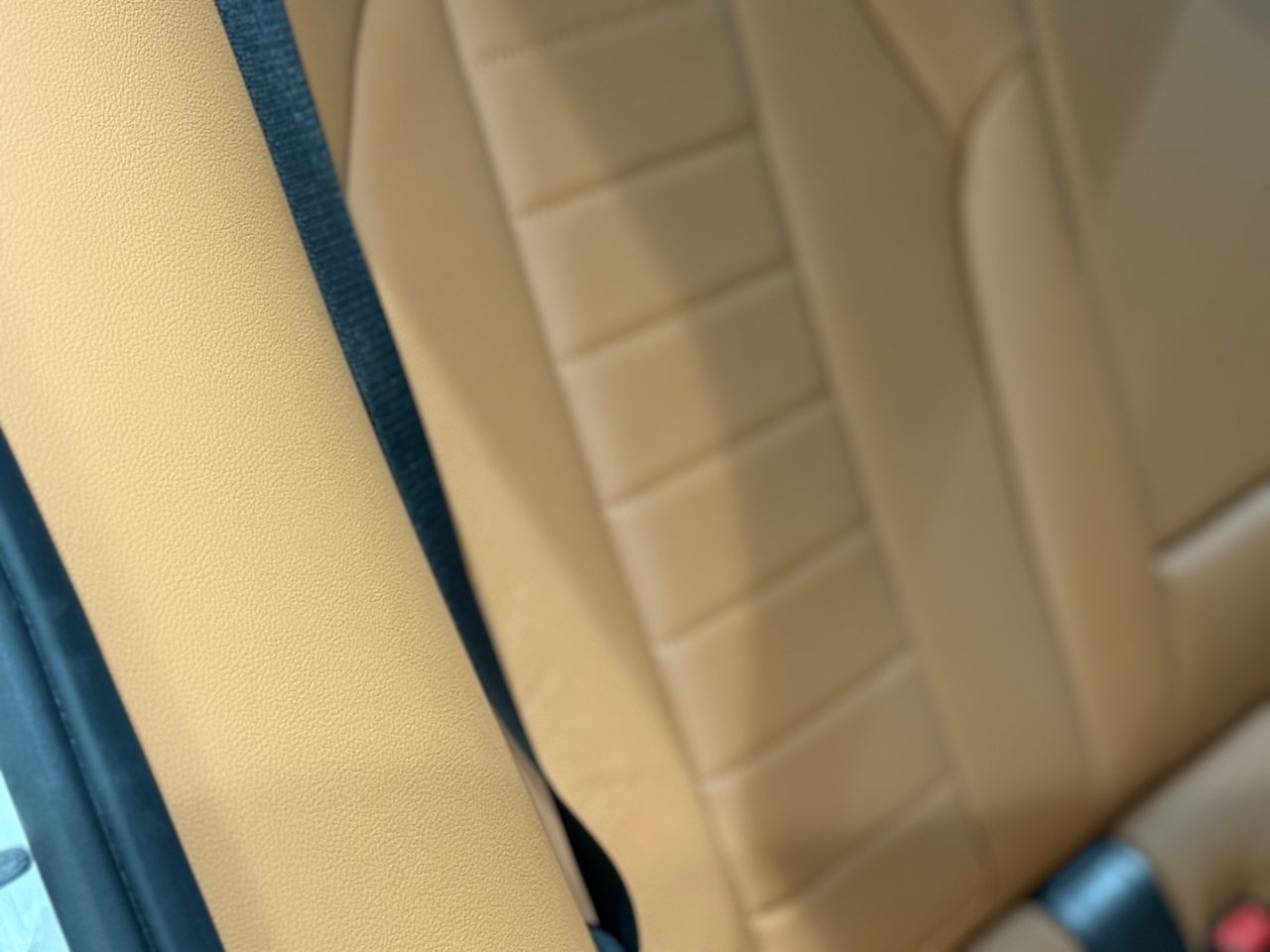 G20 330e Saloon RHD MX