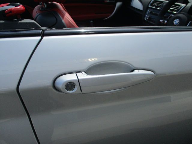 220I CABRIOLET RHD