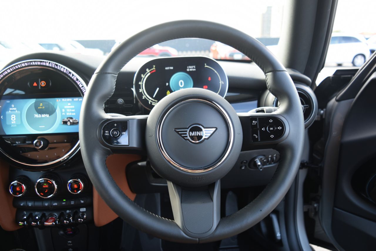 MINI Cooper S Convertible RHD