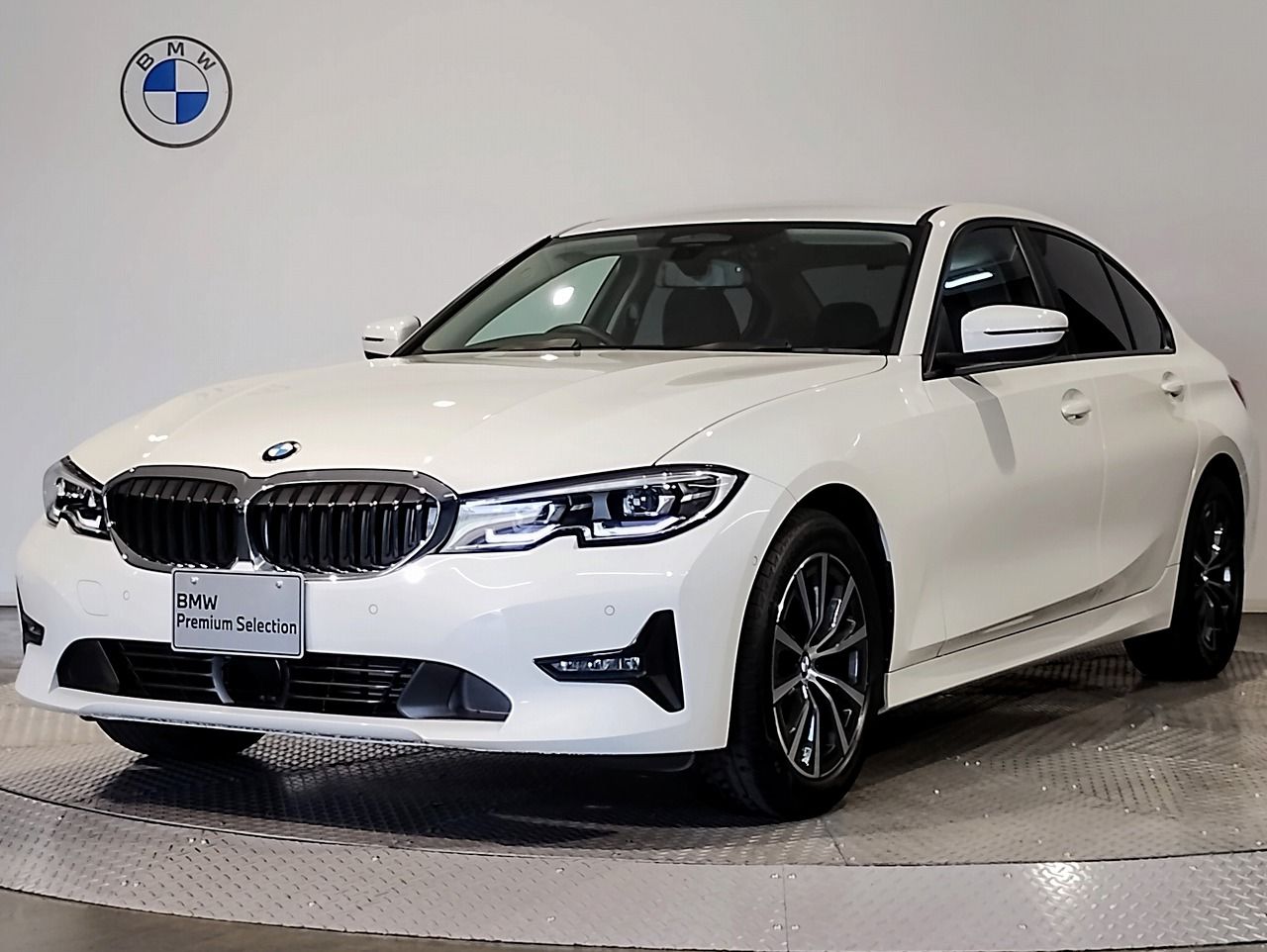 318i