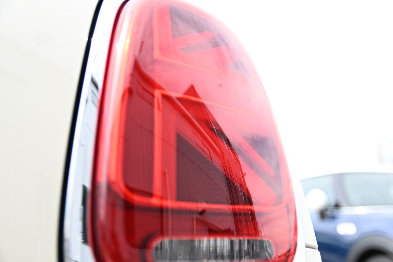 F55 MINI Cooper 5-Door Hatch LCI