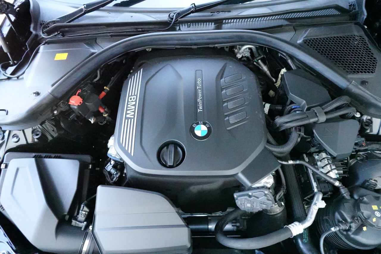 320d xDrive Berline RHD
