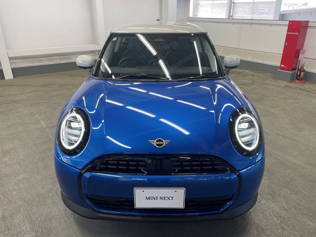 F66 MINI Cooper C 3Dr
