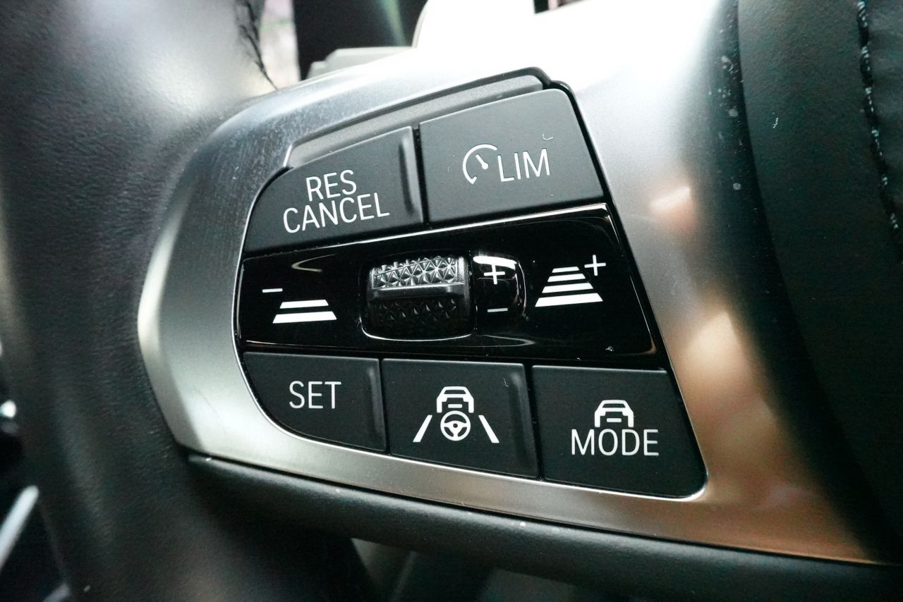 G20 330e Saloon RHD